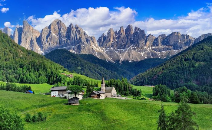 Stunning Alpine scenery of breathtaking Dolomites rocks mountains in Italian Alps